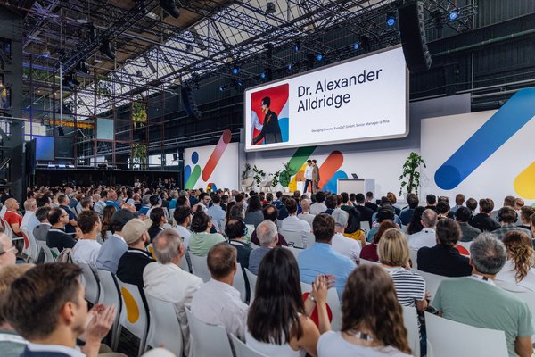 GCP – Gemeinsam gegen Geldwäsche: Wie EuroDaT den sicheren Austausch sensibler Finanzdaten ermöglicht GCP – Gemeinsam gegen Geldwäsche: Wie EuroDaT den sicheren Austausch sensibler Finanzdaten ermöglicht